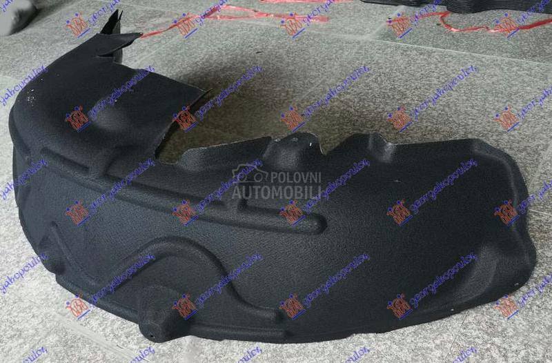 ZADNJE POTKRILO PLASTICNO