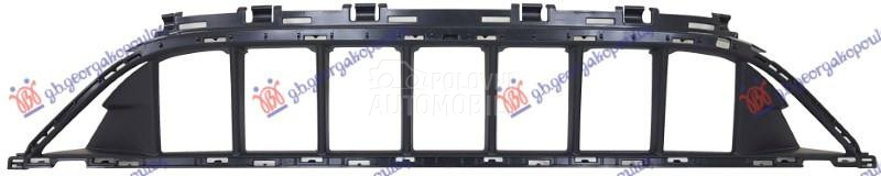 CENTRALNA RESETKA (C63 AMG)