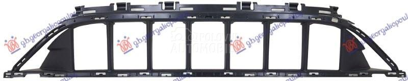 CENTRALNA RESETKA (C63 AMG)