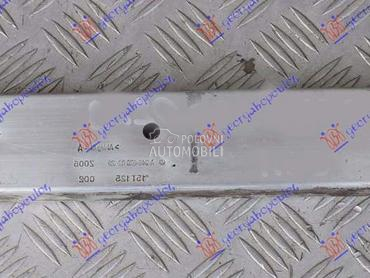 NOSAC HLADNJAKA DONJI ALUMINIJ za Mercedes Benz A Klasa od 2015. do 2018. god.