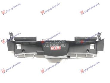 VEZNI LIM GORNJI PLASTICNI za Mercedes Benz E Klasa od 2013. do 2016. god.