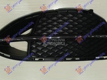 RESETKA PREDNJEG BRANIKA SA LA za Mercedes Benz E Klasa od 2013. do 2016. god.