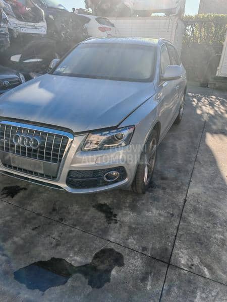 Audi Q5 2011. god. -  kompletan auto u delovima
