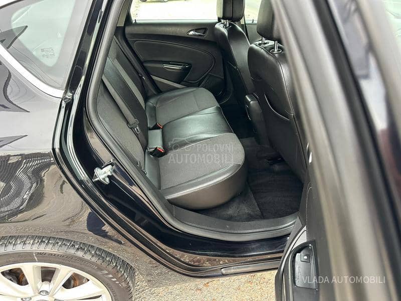 Opel Astra J 1.7 CDTI COSMO