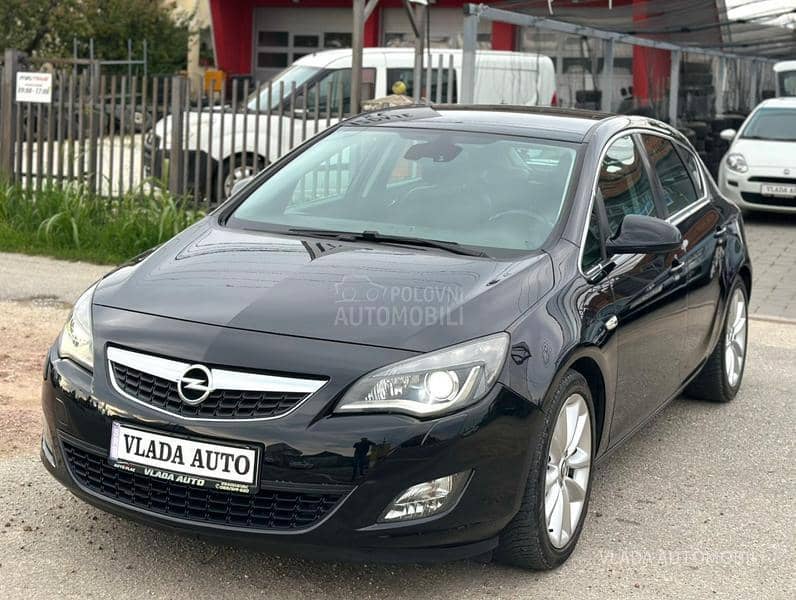 Opel Astra J 1.7 CDTI COSMO