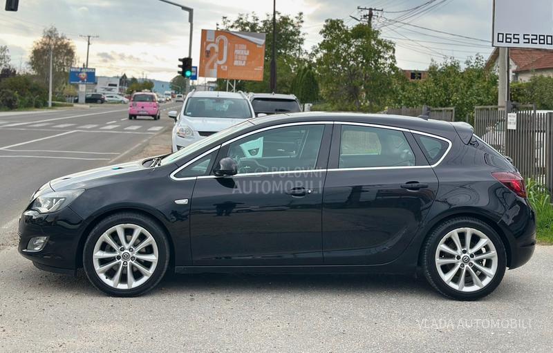 Opel Astra J 1.7 CDTI COSMO