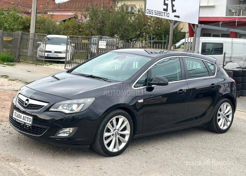 Opel Astra J 1.7 CDTI COSMO