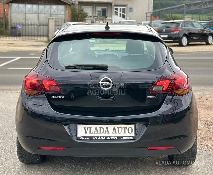 Opel Astra J 1.7 CDTI COSMO
