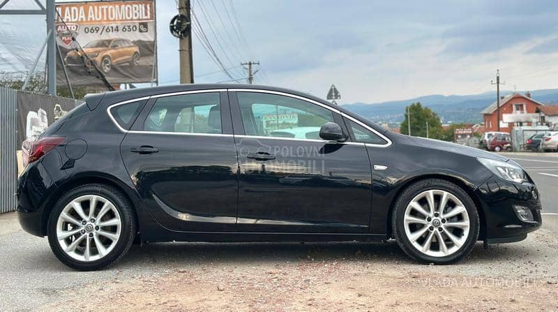 Opel Astra J 1.7 CDTI COSMO
