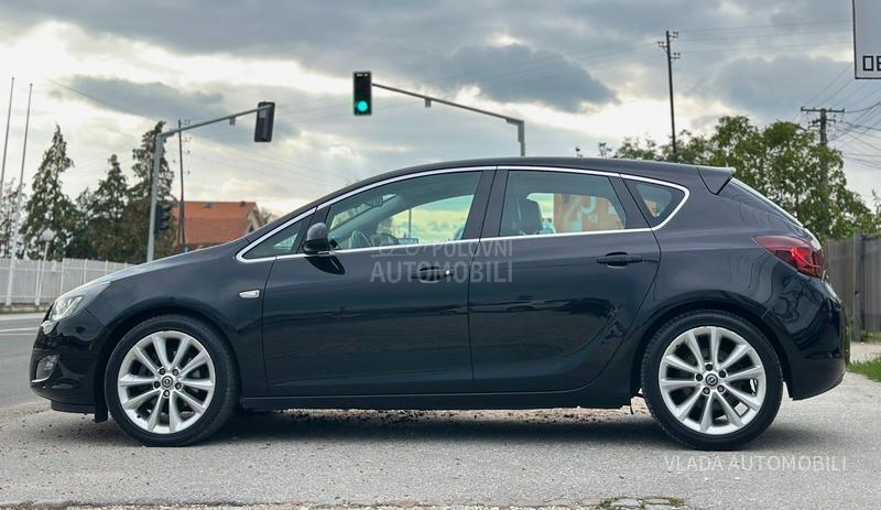 Opel Astra J 1.7 CDTI COSMO