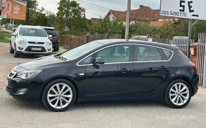 Opel Astra J 1.7 CDTI COSMO