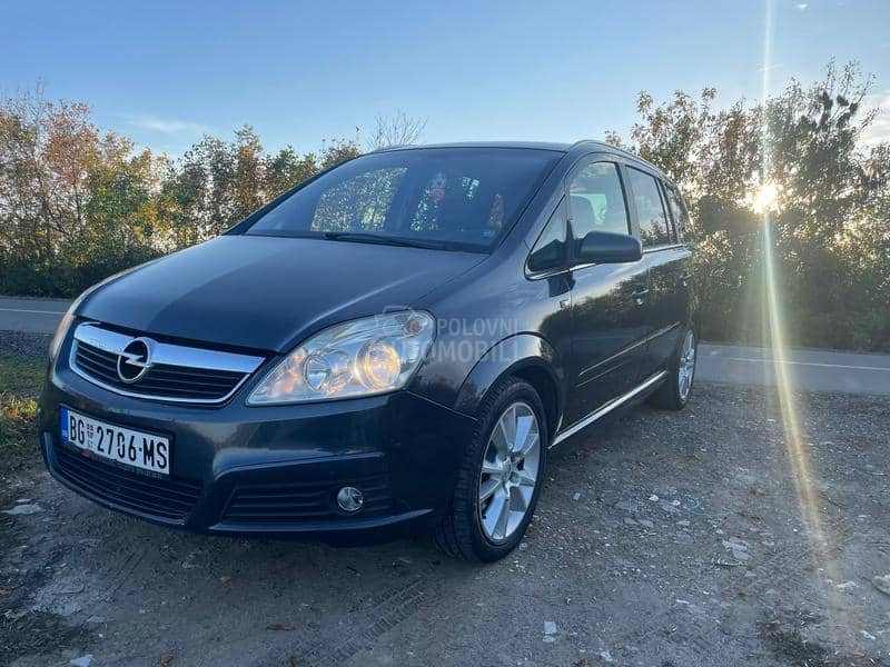 Opel Zafira B COSMO Oprema