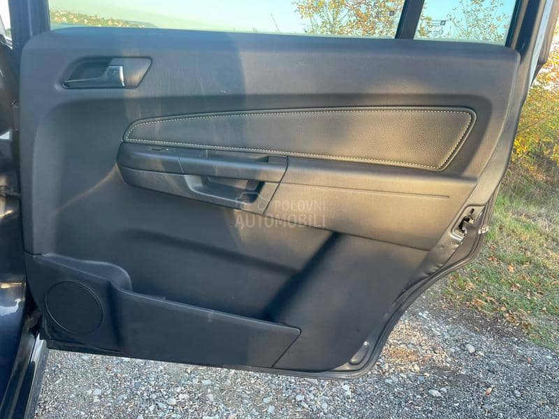 Opel Zafira B COSMO Oprema