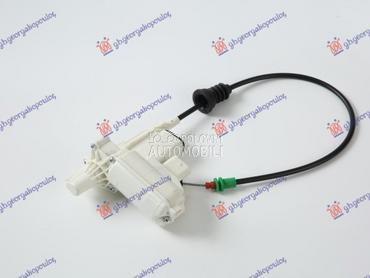 BRAVA PREDNJIH VRATA (MEKO ZAT za Mercedes Benz E Klasa od 2016. do 2020. god.