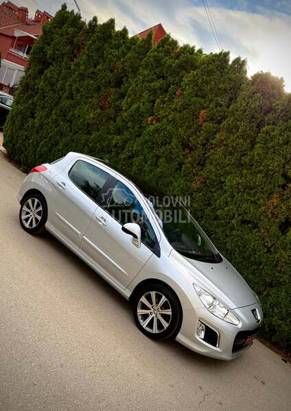 Peugeot 308 ALLURE LED PANO CH