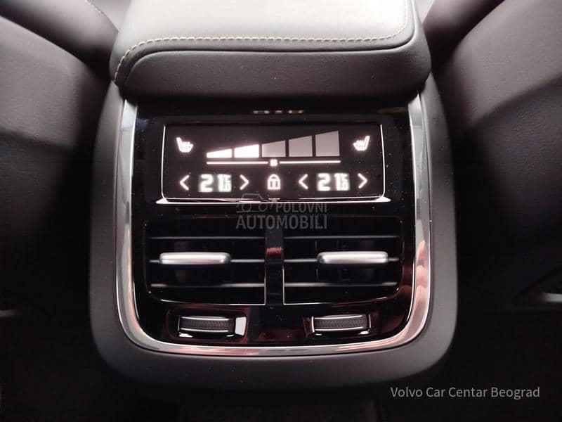 Volvo XC60 B5 AWD ULTRA BLACK