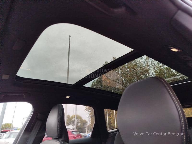 Volvo XC60 B5 AWD ULTRA BLACK