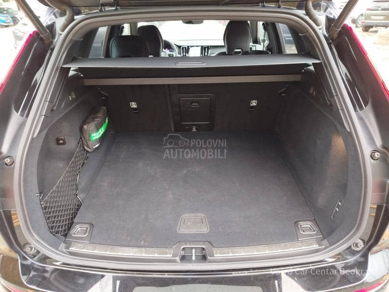 Volvo XC60 B5 AWD ULTRA BLACK