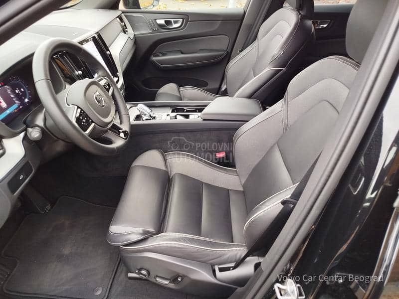 Volvo XC60 B5 AWD ULTRA BLACK