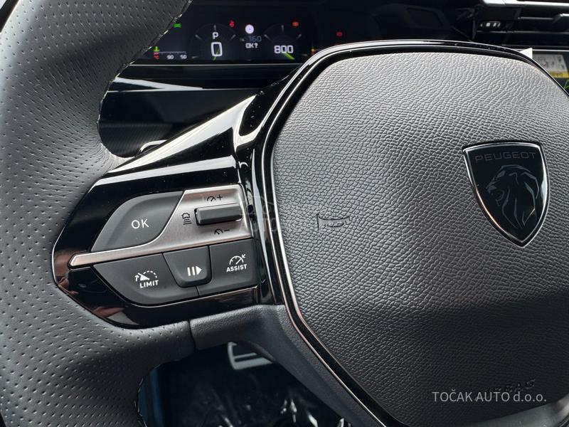 Peugeot 408 GT 1.6E 215