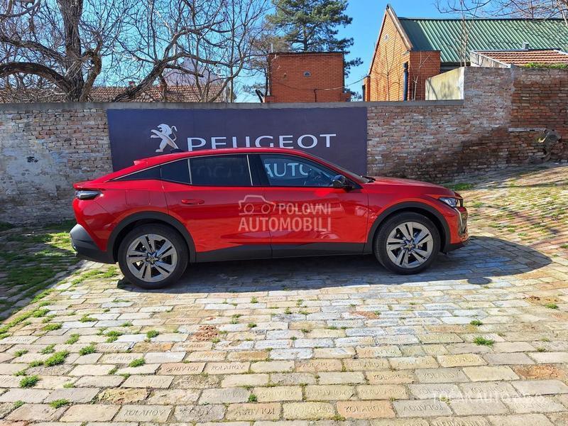 Peugeot 408 GT 1.6E 215