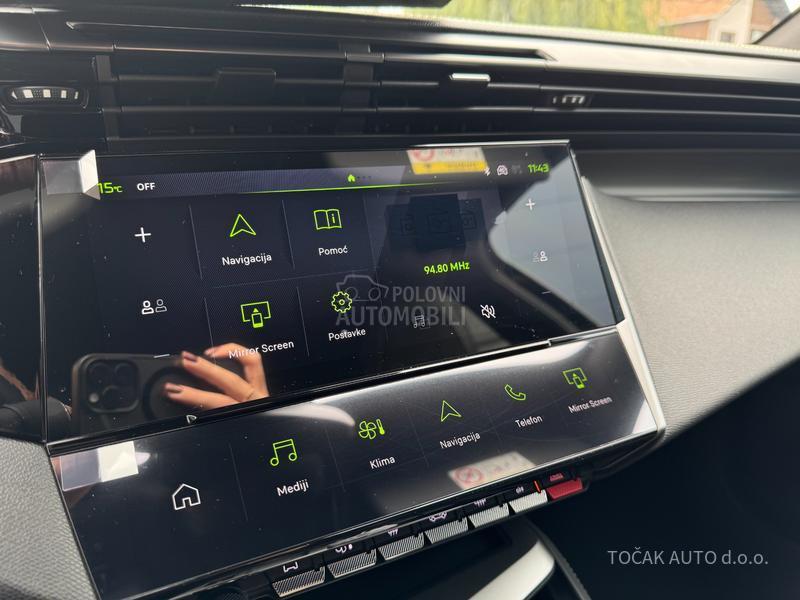 Peugeot 408 GT 1.6E 215