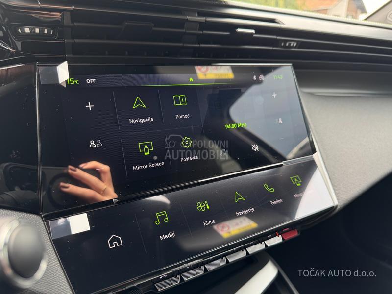 Peugeot 408 GT 1.6E 215