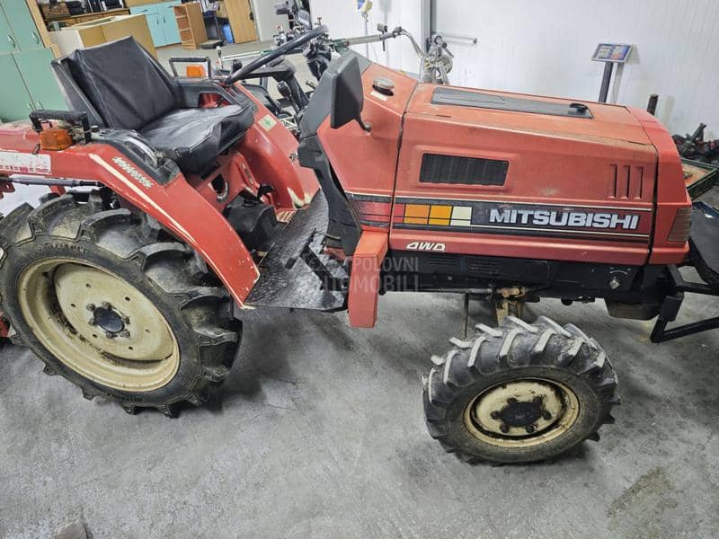 Mitsubishi MT18