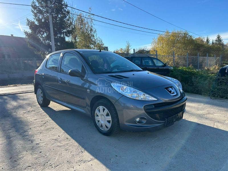 Peugeot 206 plus 1.1