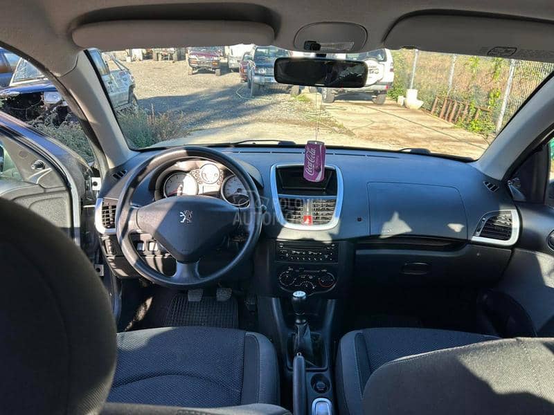Peugeot 206 plus 1.1