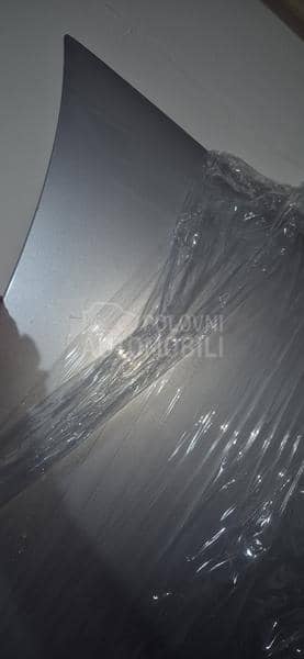 Farovi, hauba, amortizer...