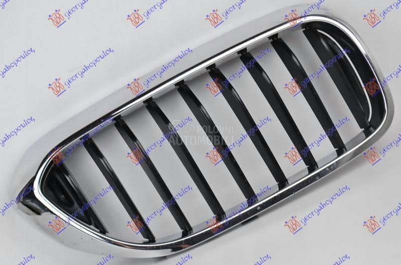 PVC MASKA HROM/CRNA Desno