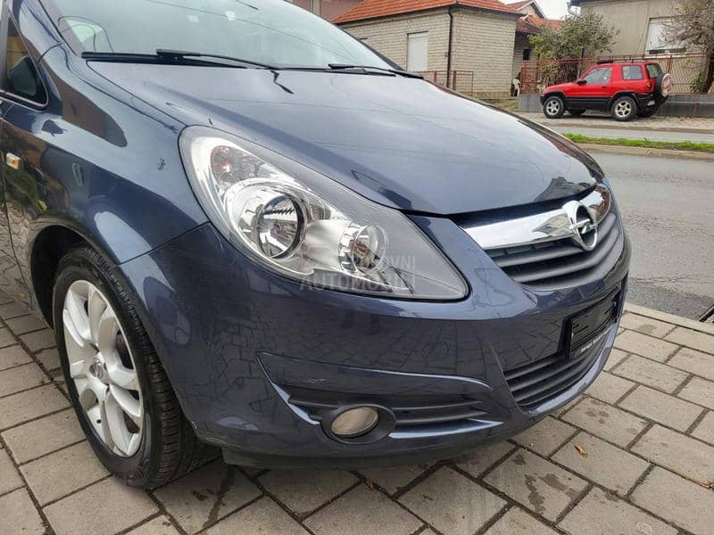 Opel Corsa D 1.4 ful NOVO ch
