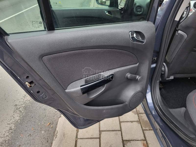 Opel Corsa D 1.4 ful NOVO ch