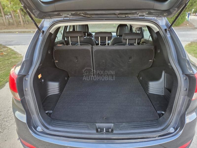 Hyundai ix35 4WD 2.0 136hp