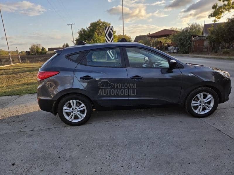 Hyundai ix35 4WD 2.0 136hp