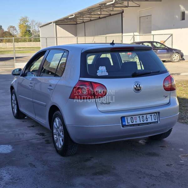 Volkswagen Golf 5 1.9//1 0 5 k s