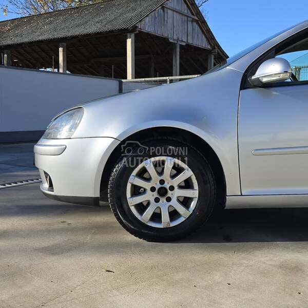 Volkswagen Golf 5 1.9//1 0 5 k s