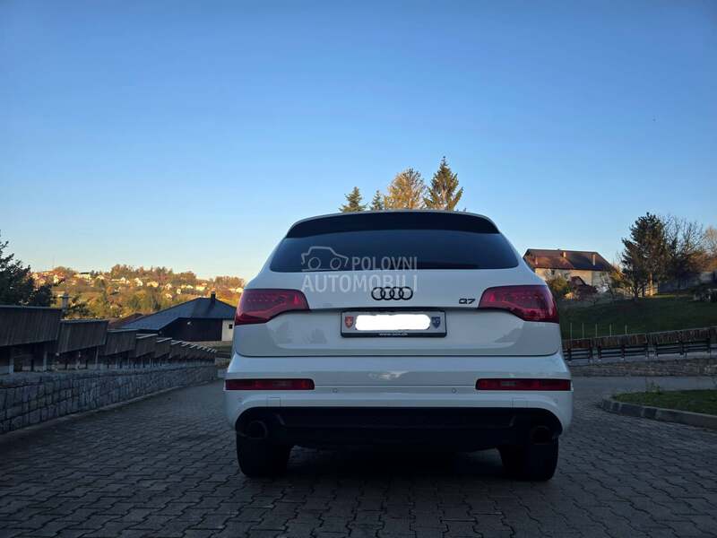 Audi Q7 S LINE TOTALNI FUL