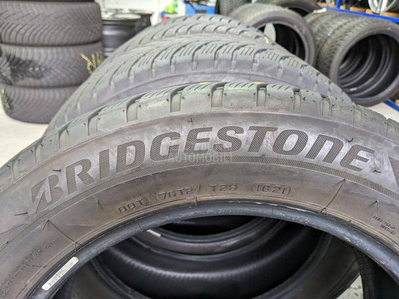 Bridgestone 205/60 R17 Zimska
