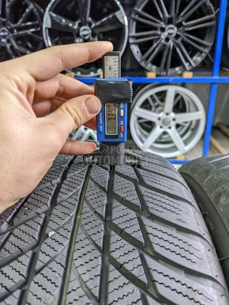 Bridgestone 205/60 R17 Zimska