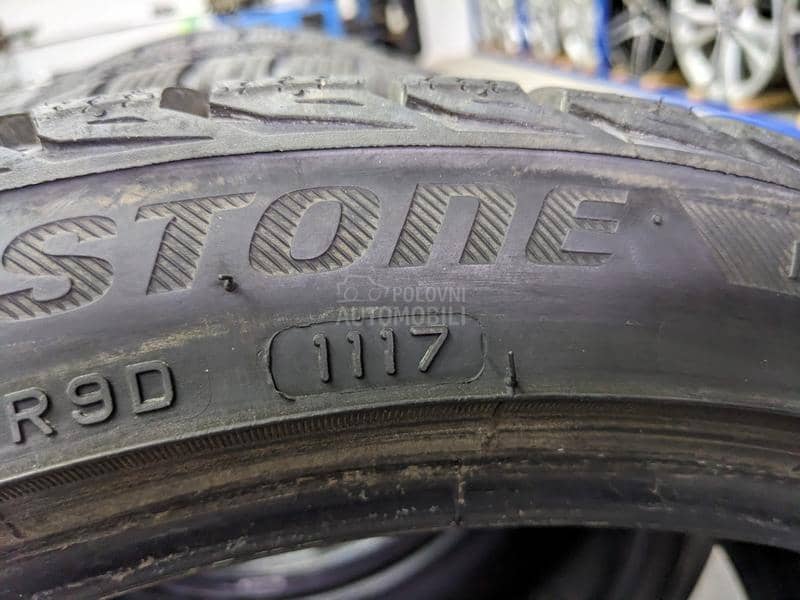 Bridgestone 225/40 R18 Zimska