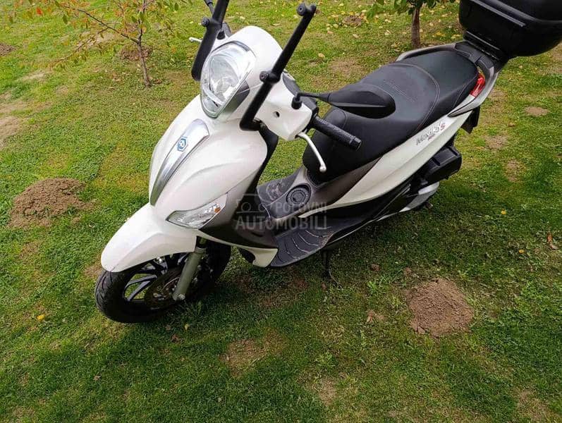 Piaggio Medley 150
