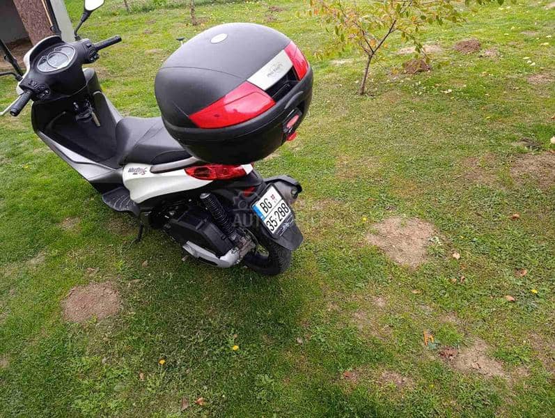 Piaggio Medley 150