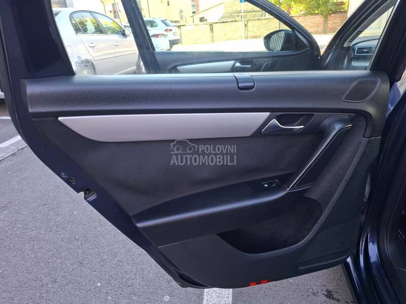 Volkswagen Passat B7 1.6 TDI