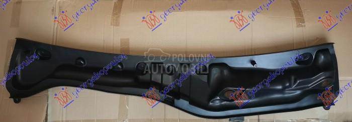 MASKA ISPOD PREDNJIH BRISACA U