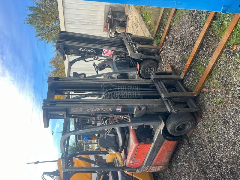 Toyota F30 vise kom. gledaj opis