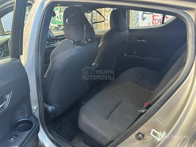 Toyota C-HR 1.8 Hybrid