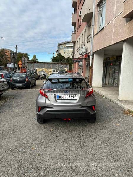Toyota C-HR 1.8 Hybrid