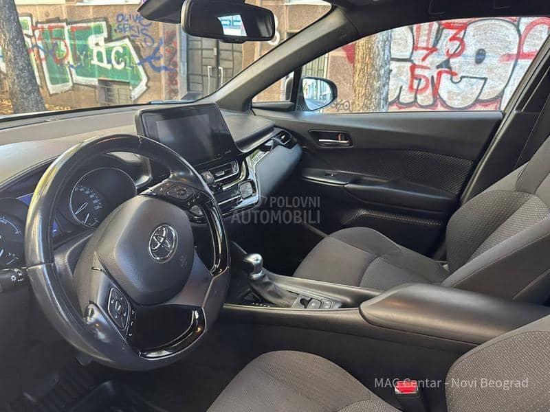 Toyota C-HR 1.8 Hybrid